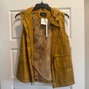 Love Tree Golden Vest with Plush Lining